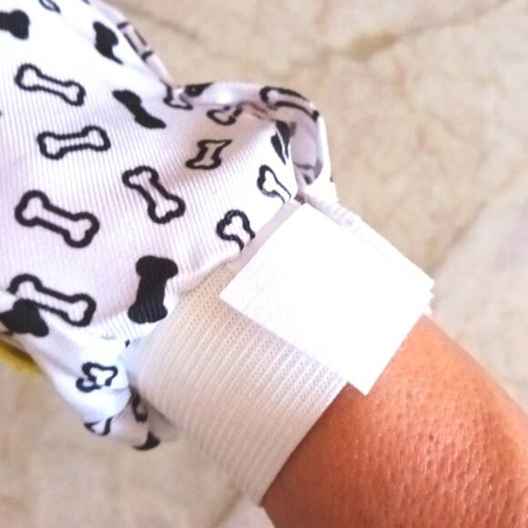 NEW Pet Fur Grooming GLOVE BRUSH Mitt for Dogs Cats RabbitsSoothing Comfort - Picture 6 of 7